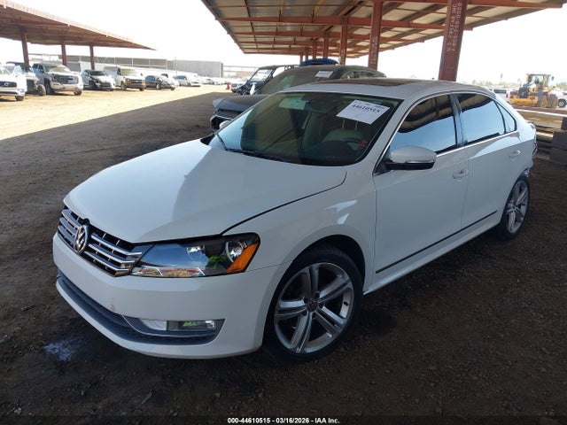 2014 Volkswagen Passat 2.0l Tdi Sel Premium მანქანა იყიდება აუქციონზე, vin: 1VWCN7A33EC045596, აუქციონის ნომერი: 44610515