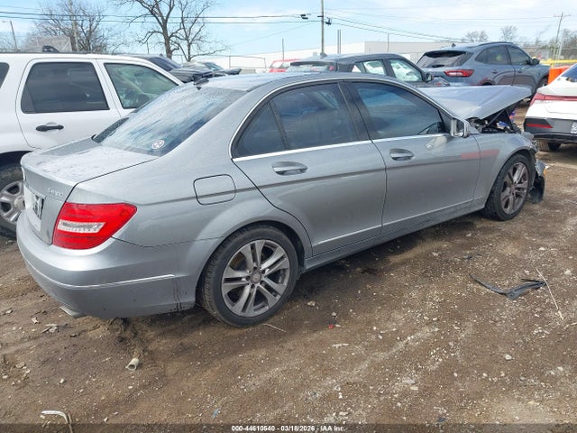 Aukcja sprzedaży 2012 Mercedes-benz C 300 Luxury 4matic, vin: WDDGF8BB0CR229066, numer aukcji: 44610540