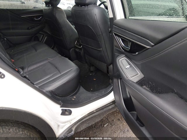 44610548 :رقم المزاد ، 4S4BTANC2N3273967 vin ، 2022 Subaru Outback Limited مزاد بيع