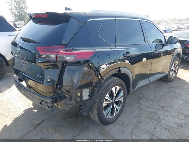5N1BT3BA4NC700323 Nissan Rogue Sv Fwd