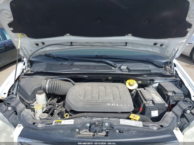 2013 Chrysler Town & Country Touring-l მანქანა იყიდება აუქციონზე, vin: 2C4RC1CG4DR816587, აუქციონის ნომერი: 44610579