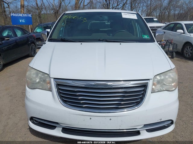 2013 Chrysler Town & Country Touring-l მანქანა იყიდება აუქციონზე, vin: 2C4RC1CG4DR816587, აუქციონის ნომერი: 44610579