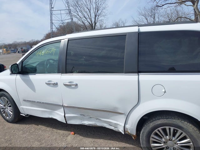 2013 Chrysler Town & Country Touring-l მანქანა იყიდება აუქციონზე, vin: 2C4RC1CG4DR816587, აუქციონის ნომერი: 44610579