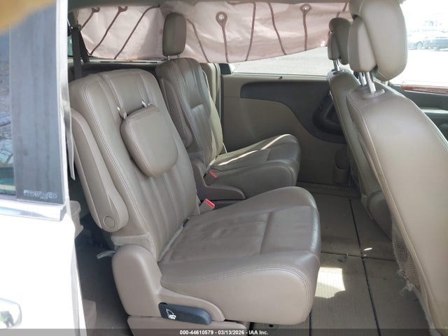 2013 Chrysler Town & Country Touring-l მანქანა იყიდება აუქციონზე, vin: 2C4RC1CG4DR816587, აუქციონის ნომერი: 44610579