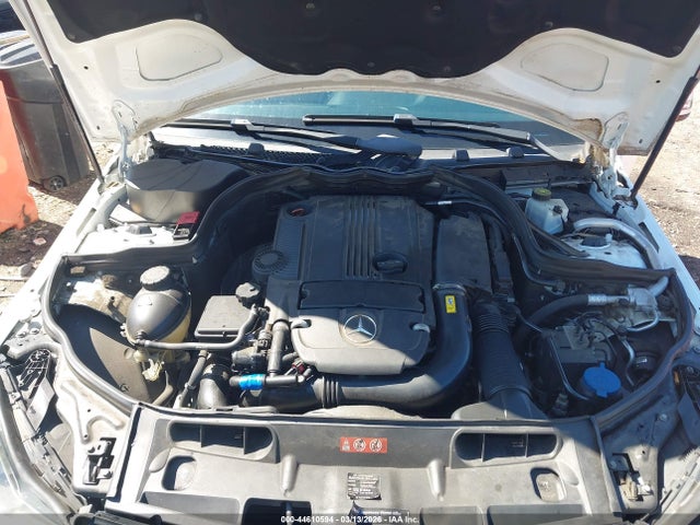 2014 Mercedes-benz C 250 Sport მანქანა იყიდება აუქციონზე, vin: WDDGF4HB4EA966837, აუქციონის ნომერი: 44610594