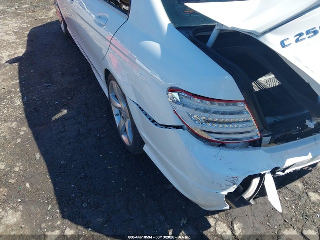 2014 Mercedes-benz C 250 Sport მანქანა იყიდება აუქციონზე, vin: WDDGF4HB4EA966837, აუქციონის ნომერი: 44610594