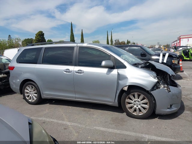 5TDDK3DC1FS115651 Toyota Sienna Xle Premium 7 Passenger