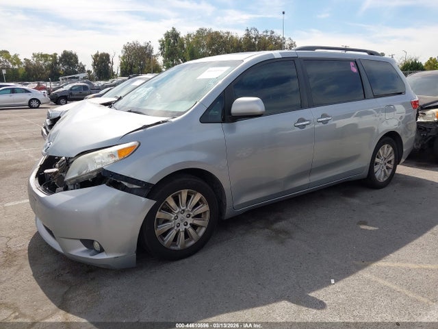 5TDDK3DC1FS115651 Toyota Sienna Xle Premium 7 Passenger