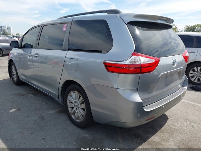 5TDDK3DC1FS115651 Toyota Sienna Xle Premium 7 Passenger