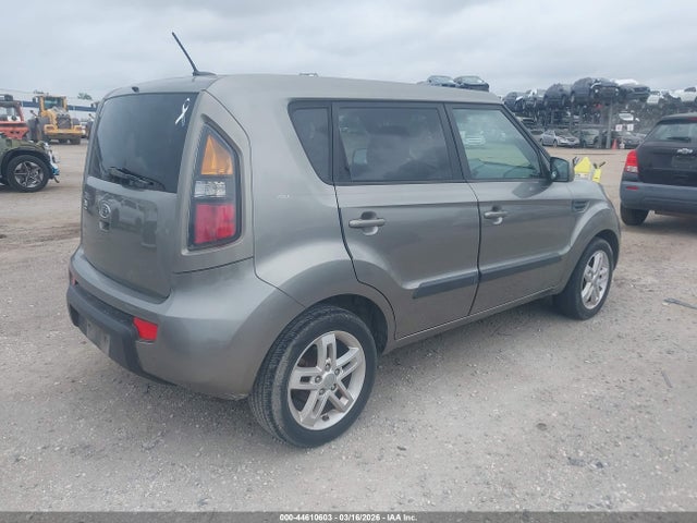 2011 Kia Soul + მანქანა იყიდება აუქციონზე, vin: KNDJT2A22B7254942, აუქციონის ნომერი: 44610603