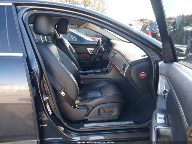 2013 JAGUAR XF SAJWA0E71D8S67007 Photo 4