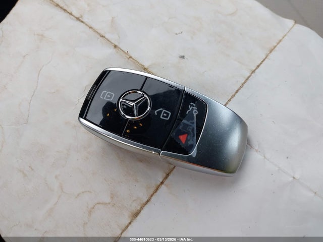 2017 Mercedes-benz E 300 4matic მანქანა იყიდება აუქციონზე, vin: WDDZF4KBXHA014852, აუქციონის ნომერი: 44610623
