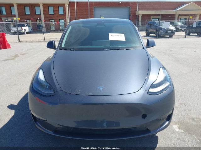 Продаж на аукціоні авто 2023 Tesla Model Y Awd/long Range Dual Motor All-wheel Drive, vin: 7SAYGDEE4PA202135, номер лоту: 44610664