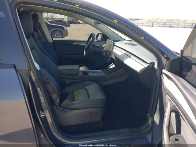 2023 TESLA MODEL Y 7SAYGDEE4PA202135 Photo 4