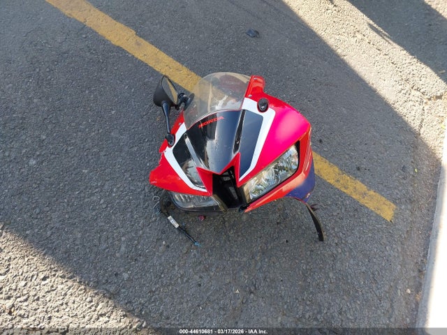 Продажа на аукционе авто 2023 Honda Cbr600 Rr, vin: JH2PC40HXPK900090, номер лота: 44610681