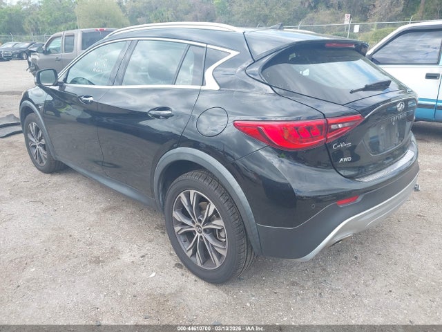 44610700 :رقم المزاد ، SJKCH5CR8HA034381 vin ، 2017 Infiniti Qx30 Premium مزاد بيع