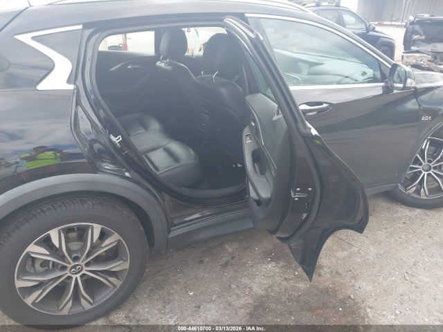2017 Infiniti Qx30 Premium მანქანა იყიდება აუქციონზე, vin: SJKCH5CR8HA034381, აუქციონის ნომერი: 44610700