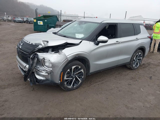 2022 MITSUBISHI OUTLANDER JA4J4UA84NZ010662 Photo 1