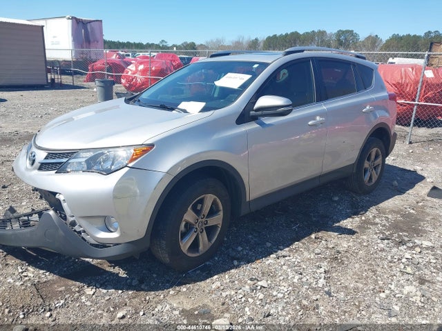 Toyota Rav4 Xle 2015 2T3WFREV1FW228384 Image 2