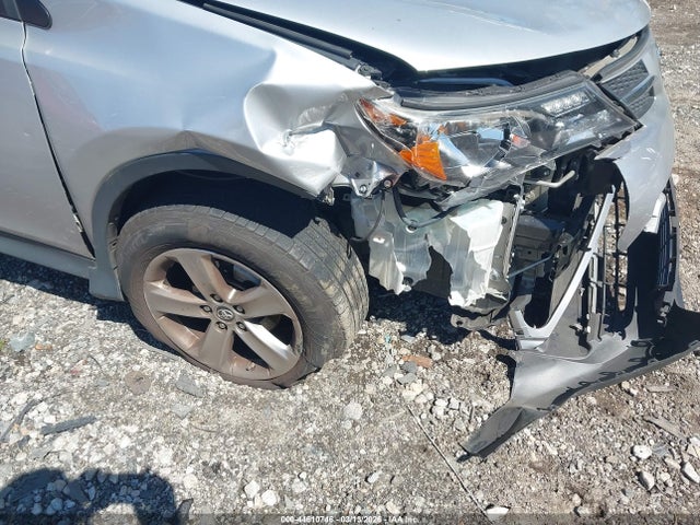 Toyota Rav4 Xle 2015 2T3WFREV1FW228384 Image 6