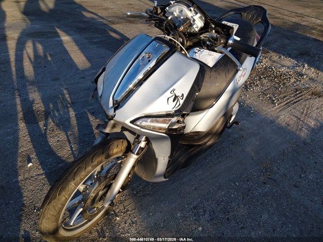Piaggio Liberty 150/150 S 2023 ZAPM898G2P7003868 Image 2