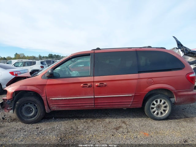 Продажа на аукционе авто 2002 Chrysler Town & Country Lxi, vin: 2C8GP54L52R539975, номер лота: 44610791