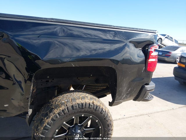 1GC1KWEY6HF113864 Chevrolet Silverado 2500hd Ltz