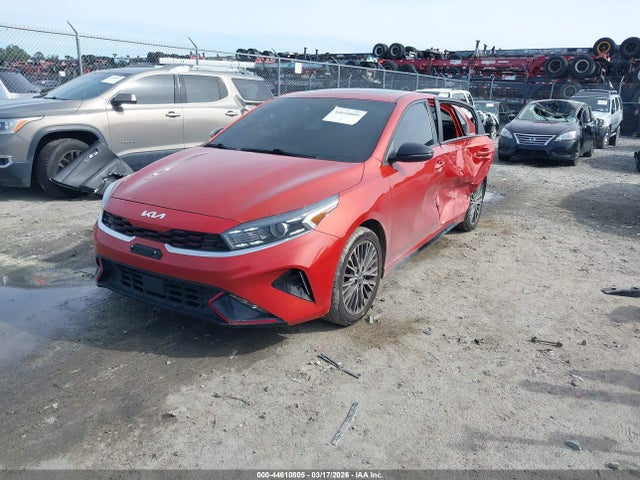 3KPF54AD6PE530382 KIA Forte Gt-line
