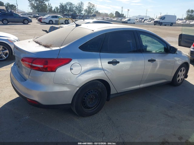2015 FORD FOCUS 1FADP3E26FL326083 Photo 3