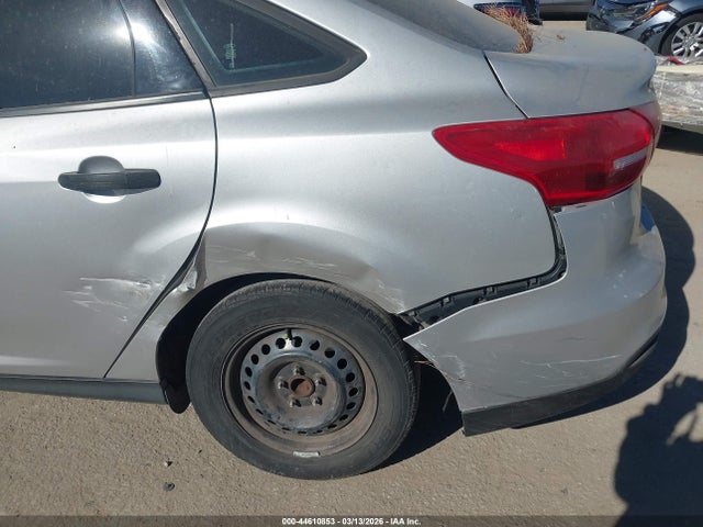 2015 FORD FOCUS 1FADP3E26FL326083 Photo 5