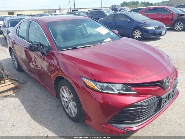 2018 TOYOTA CAMRY 4T1B11HK3JU523827