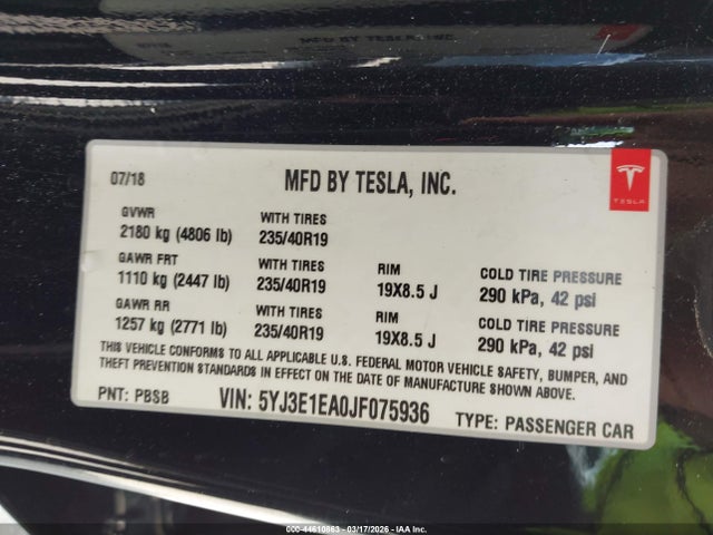 Tesla Model 3 Long Range/mid Range 2018 5YJ3E1EA0JF075936 Image 9
