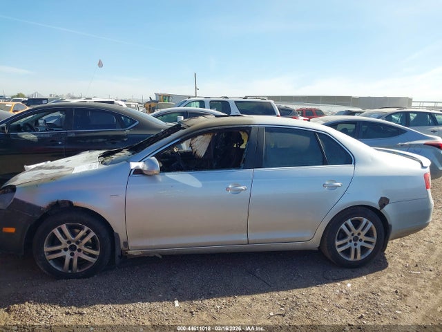 44611018 :رقم المزاد ، 3VWEF71K97M056732 vin ، 2007 Volkswagen Jetta Wolfsburg Edition مزاد بيع
