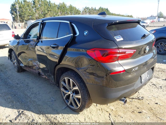 2018 BMW X2 WBXYJ5C37JEF81400 Photo 2