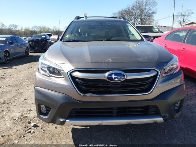 4S4BTANC6M3154012 Subaru Outback Limited