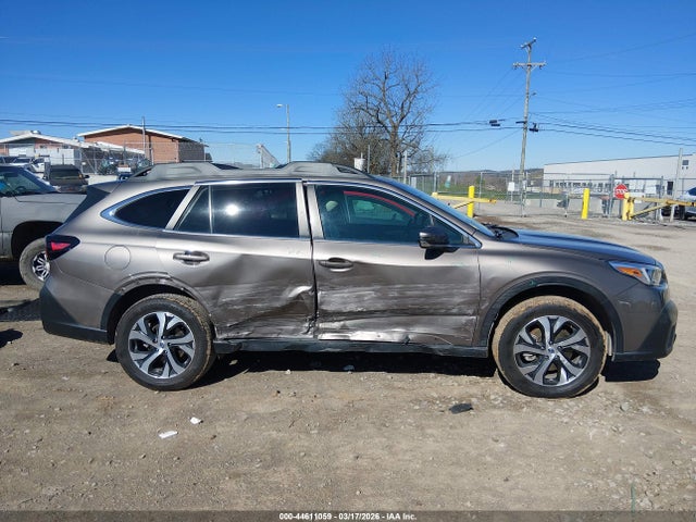4S4BTANC6M3154012 Subaru Outback Limited