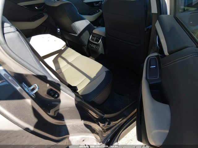 4S4BTANC6M3154012 Subaru Outback Limited