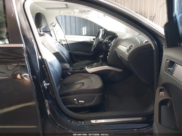 Продажа на аукционе авто 2016 Audi A4 2.0t Premium, vin: WAUAFAFL2GN010257, номер лота: 44611065