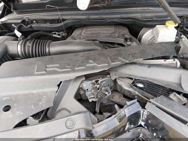 2019 RAM 1500 1C6RREFT8KN590411 Photo 9