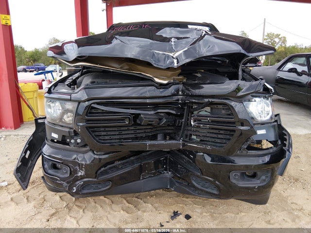 2019 RAM 1500 1C6RREFT8KN590411 Photo 5