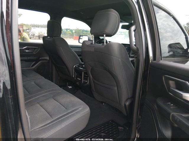 2019 RAM 1500 1C6RREFT8KN590411 Photo 7