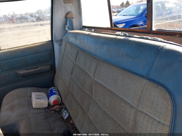 44611098 :رقم المزاد ، 1JTHL6514GT217976 vin ، 1986 Jeep Comanche Custom مزاد بيع