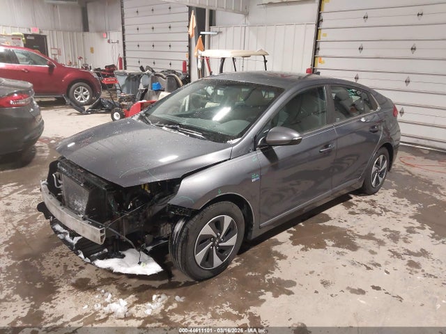 44611101 :رقم المزاد ، KMHC75LC2HU056257 vin ، 2017 Hyundai Ioniq Hybrid Sel مزاد بيع