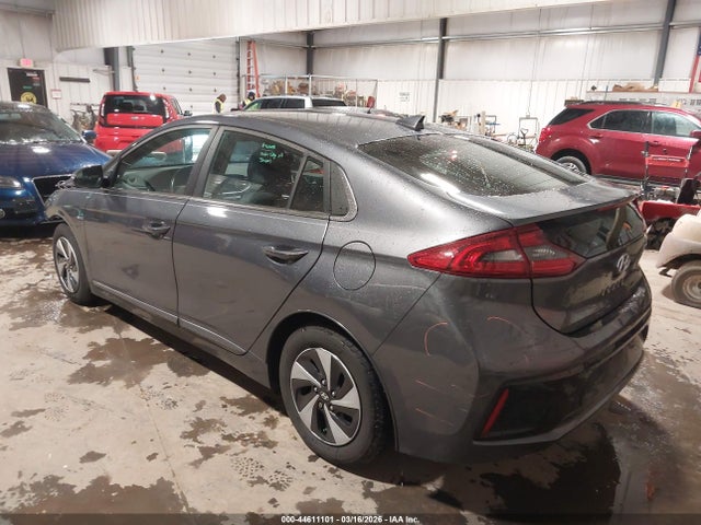 44611101 :رقم المزاد ، KMHC75LC2HU056257 vin ، 2017 Hyundai Ioniq Hybrid Sel مزاد بيع