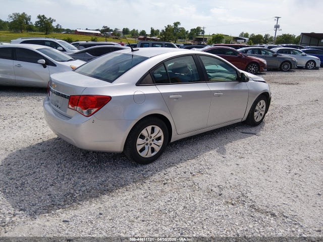 1G1PA5SH8E7197664 Chevrolet Cruze Ls Auto