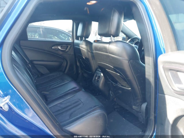 2015 Chrysler 200 S მანქანა იყიდება აუქციონზე, vin: 1C3CCCBB9FN751604, აუქციონის ნომერი: 44611145