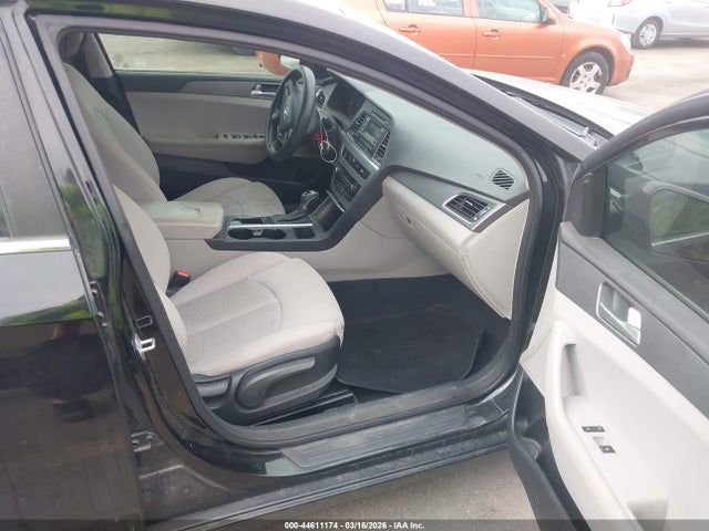 5NPE24AF4FH211823 Hyundai SONATA SE