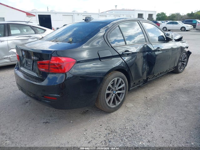 2018 BMW 320I WBA8A9C57JAD27731 Photo 3