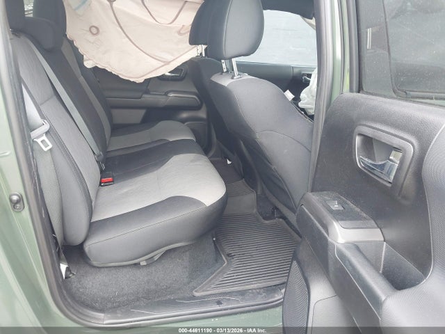 44611190 :رقم المزاد ، 3TMAZ5CN8MM157258 vin ، 2021 Toyota Tacoma Trd Sport مزاد بيع