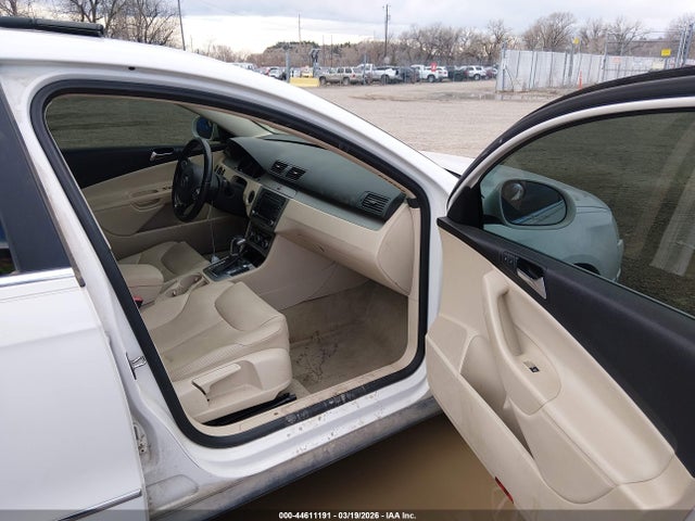 Продажа на аукционе авто 2010 Volkswagen Passat Komfort, vin: WVWJM7ANXAE076034, номер лота: 44611191